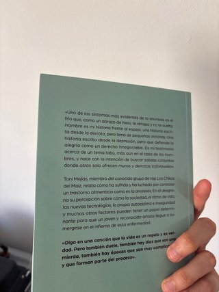 Hambre mi historia frente al espejo