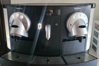 Cafetera Nespresso Gemini 200 Profesional