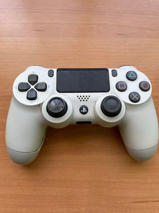 PS4 Pro 1TB Bianca