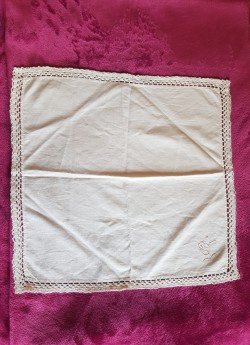 Servilletas antiguas bordadas a mano