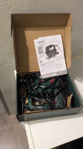 Sierra de calar Parkside Pendular 800w. SIN USO