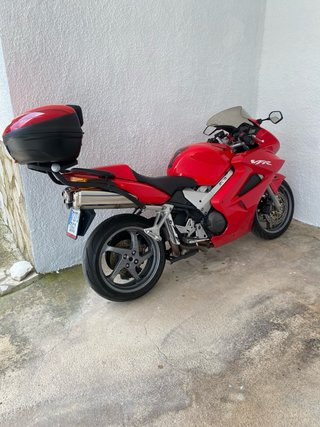 Honda 2005 VFR800 Roja Sportbike, ITV 2028