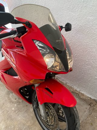 Honda 2005 VFR800 Roja Sportbike, ITV 2028