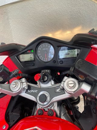 Honda 2005 VFR800 Roja Sportbike, ITV 2028