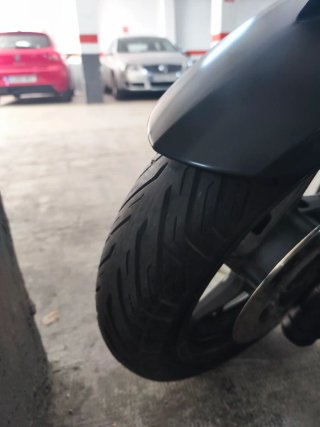 Yamaha XMAX 250 Iron Max Negra