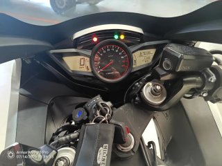 Honda VFR 1200 F Blanca