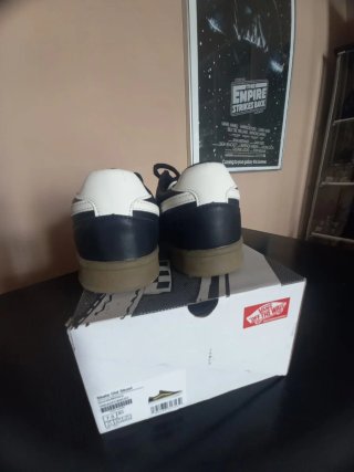 Zapatillas Pull & Bear Negras y Blancas