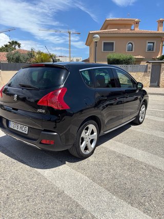 Peugeot 3008 2011