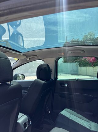 Peugeot 3008 2011