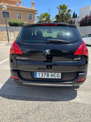 Peugeot 3008 2011