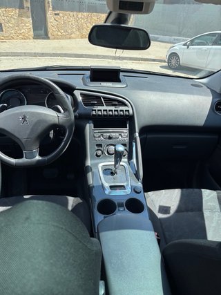 Peugeot 3008 2011