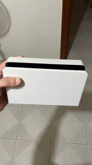 Nintendo Switch OLED + Custodia