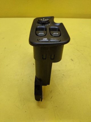 BOTONERA ELEVALUNAS ELECTRICOS ALFA 147