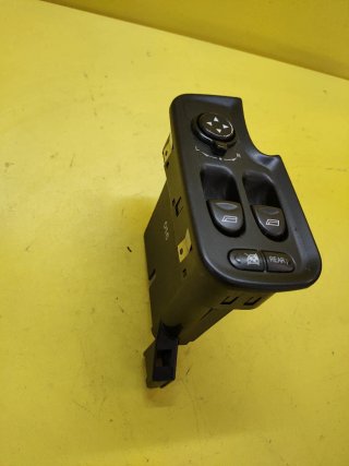 BOTONERA ELEVALUNAS ELECTRICOS ALFA 147