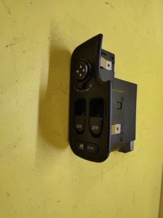 BOTONERA ELEVALUNAS ELECTRICOS ALFA 147