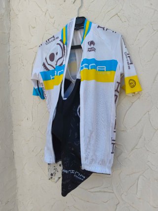Equipación Ciclismo KAnina Bikes