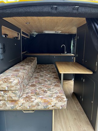 Volkswagen Transporter T5 CAMPERIZADA y homologada