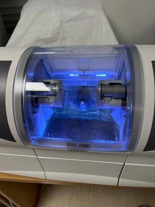 Fresadora Cerec MC XL Sirona