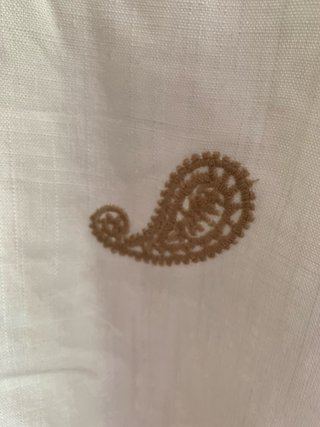 Camiseta tirantes bordada paisley