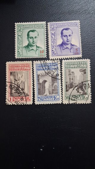 Lote 20 sellos España Guerra y Postguerra