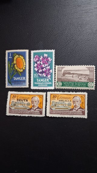 Lote 20 sellos España Guerra y Postguerra