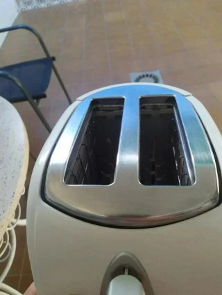 Tostadora Russell Hobbs Blanca