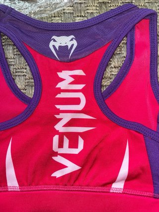 Top deportivo Venum S