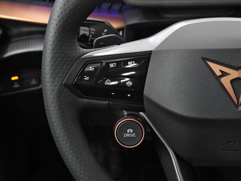 Cupra Tavascan 77kWh 2025, foto 17