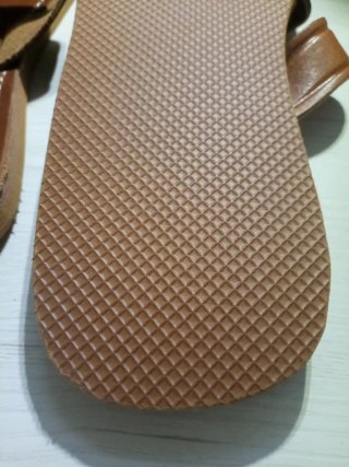 Sandalia talla 43/44 de cuero