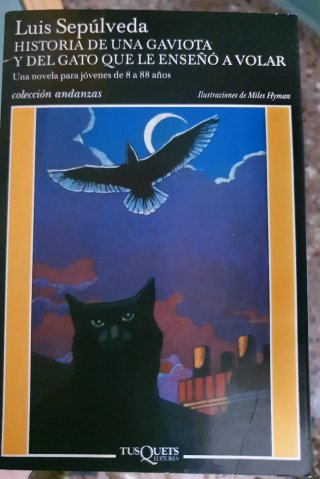 Historia de una gaviota y del gato que le ensen...