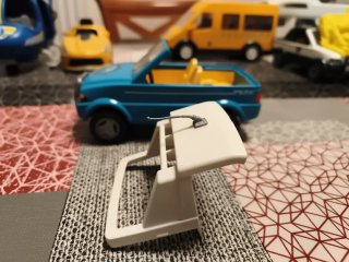 Coche Playmobil azul con tiburón