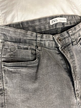 Pantalones pitillo Zara grises rotos Talla S