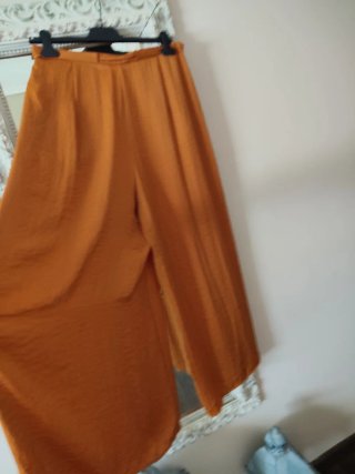 Falda pantalón ocre talla única