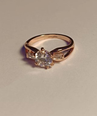 Elegante Anillo
