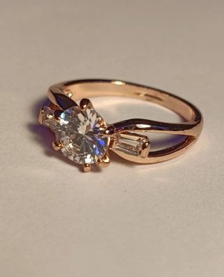 Elegante Anillo