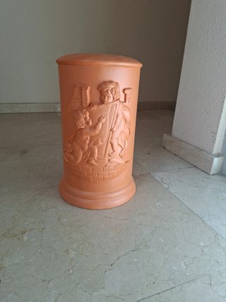 Campana Decorativa Arcilla Relieve Niños
