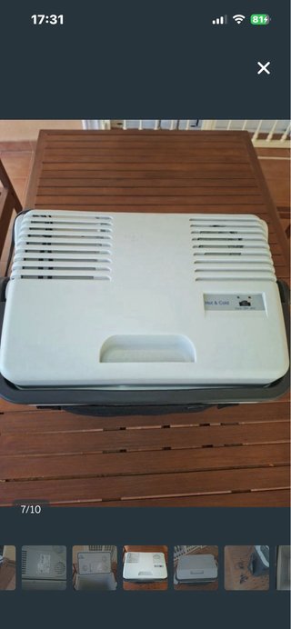 Nevera Portátil VW 12V/220V 20L