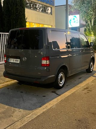 Volkswagen Transporter T5 2011