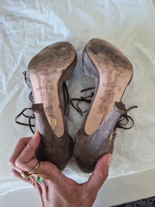 Sandalias Unisa Marrones con Flecos