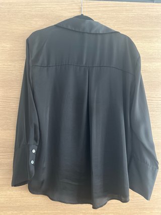 Camisa Zara Satén Negra
