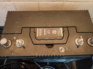 Kit Eléctrico Camper 12V: Batería + Cargador