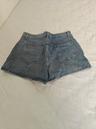 Falda pantalón vaquera con botones