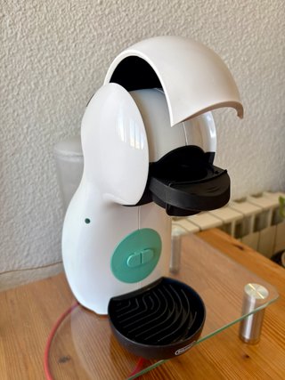 Cafetera Dolce Gusto DeLonghi Piccolo XS