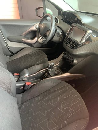 Peugeot 2008 Allure 1.6 BlueHDi 100 S&S