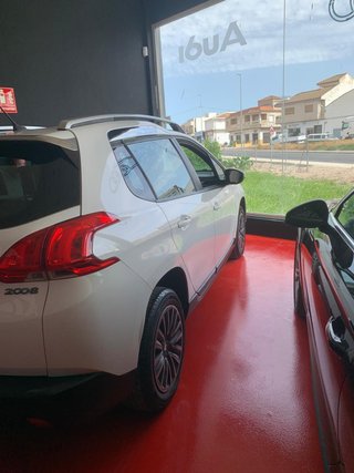 Peugeot 2008 Allure 1.6 BlueHDi 100 S&S