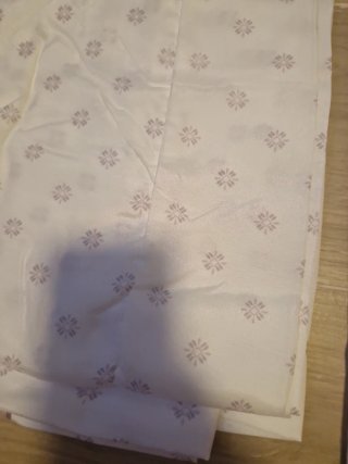 Juego de sábanas morado y blanco