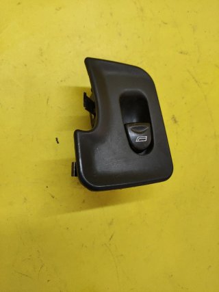 BOTONERA ELEVALUNAS DERECHA ALFA GT