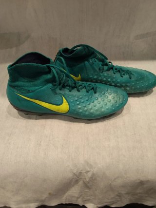 Lote Botas Fútbol Nike Magista + Adidas Predator