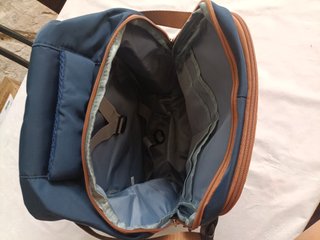 Mochila Viaje Azul Marino y Marrón