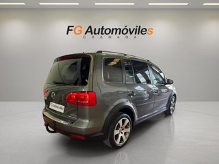 Volkswagen Touran 2.0 TDI 140cv DSG Cross